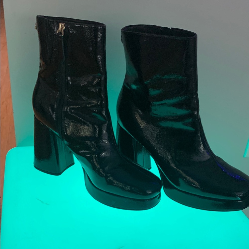 Guess Shiny Black Heeled Boots
